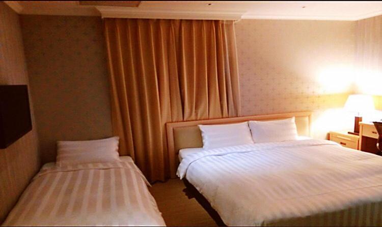 A Casa Hotel Taoyuan Eksteriør billede
